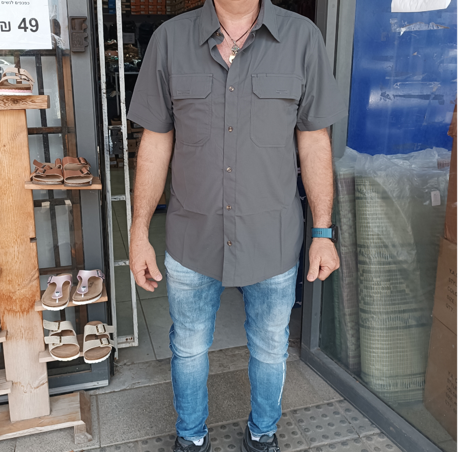 חולצה מכופתרת מנדפת זיעה
