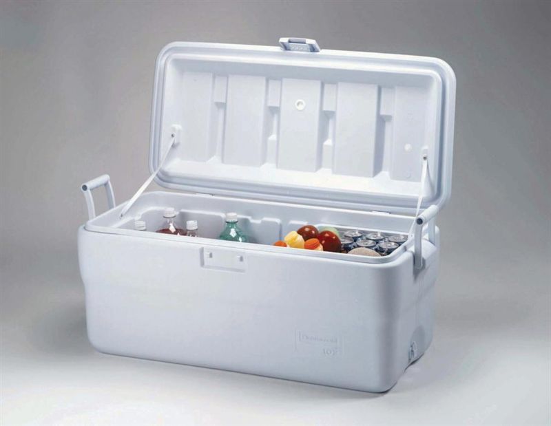 צידנית 95 ליטר Rubbermaid